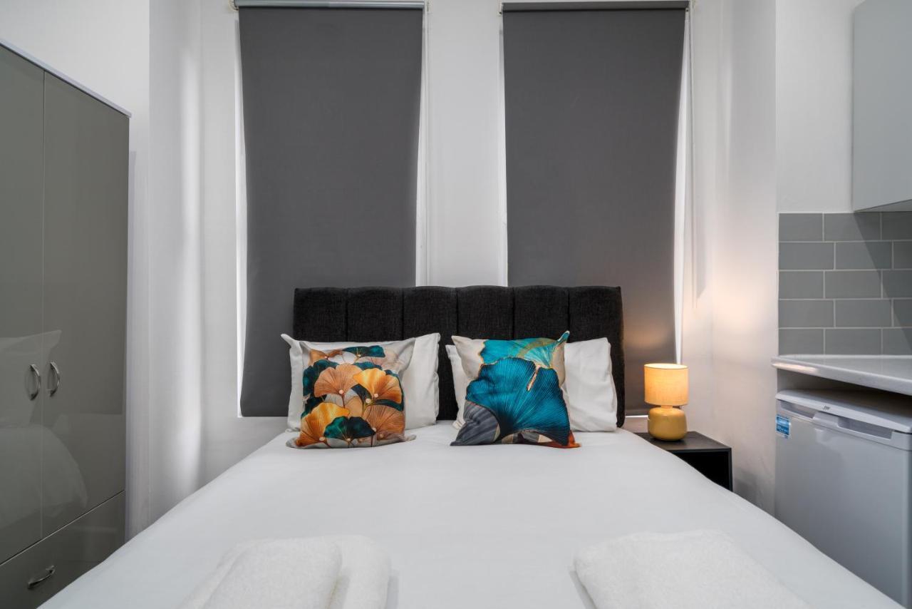 London Selwyn Unique & Stylish Studios Bagian luar foto