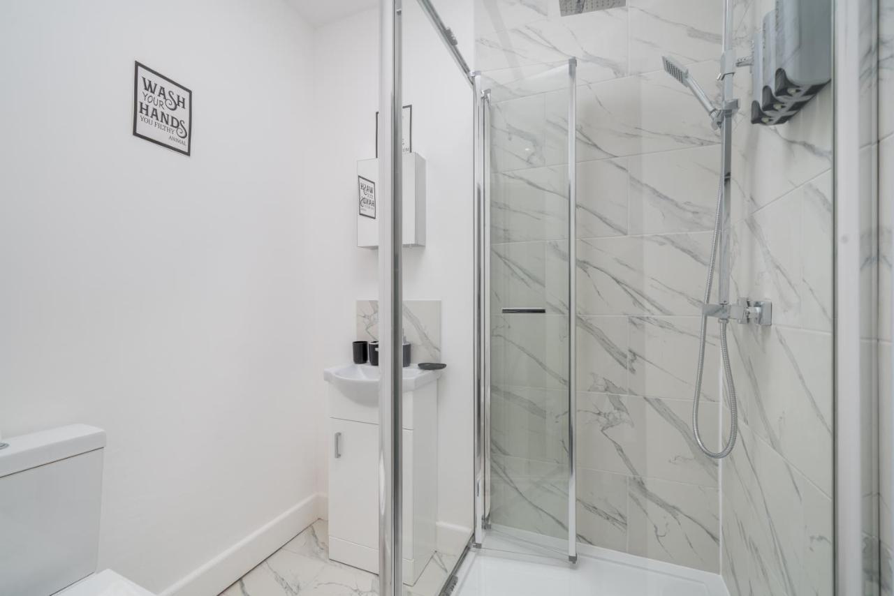 London Selwyn Unique & Stylish Studios Bagian luar foto